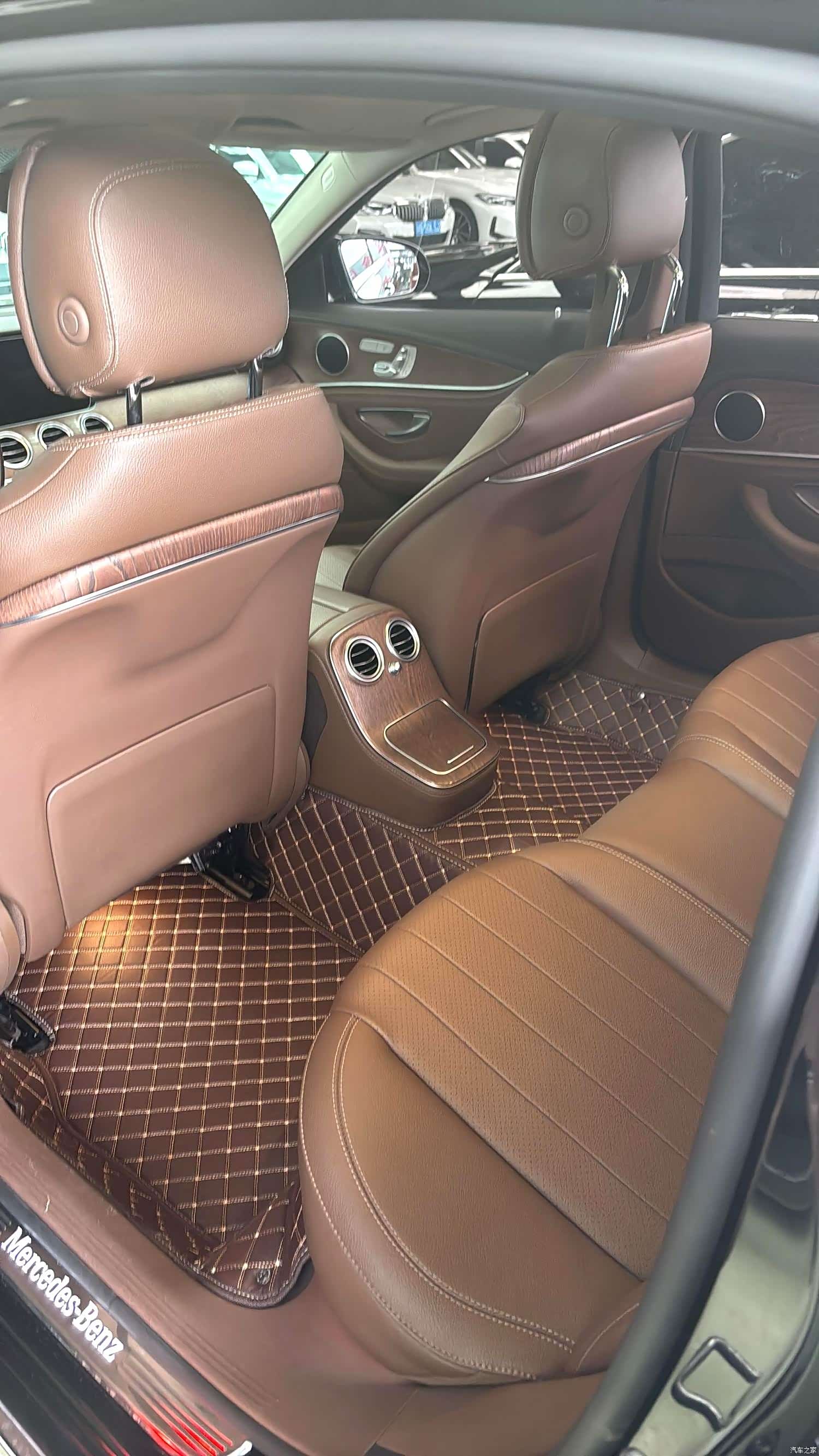 Mercedes-Benz E-Class, 2022 6