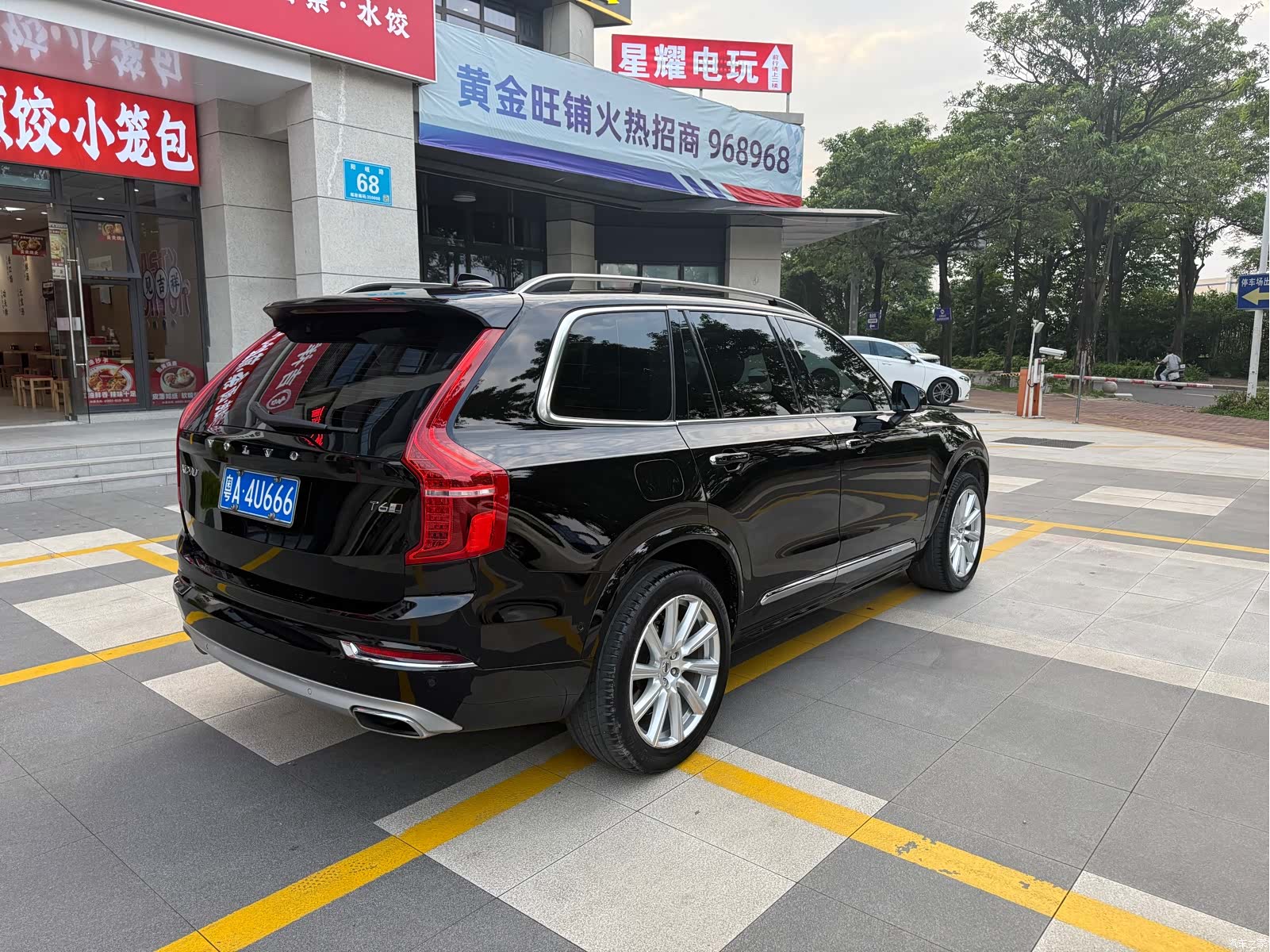 Volvo XC90, 2018 все фото