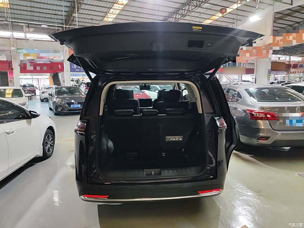 Trumpchi E8, 2024 19