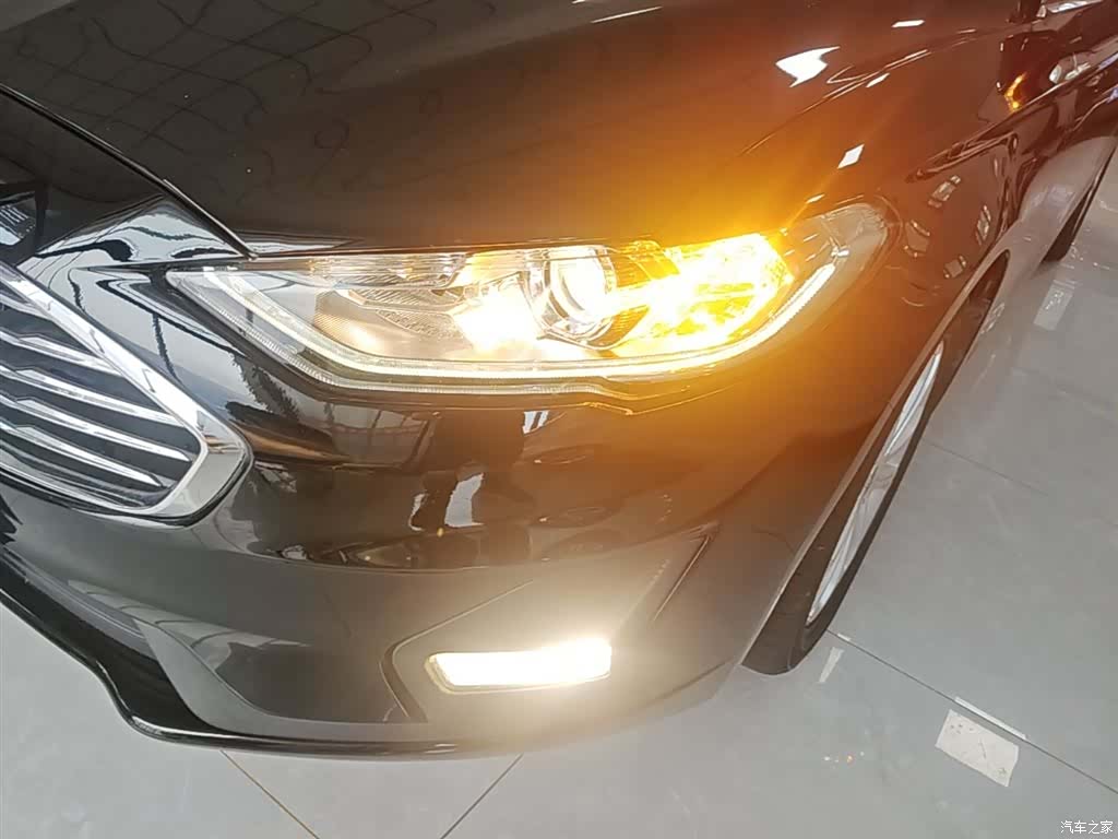 Ford Mondeo, 2022 24