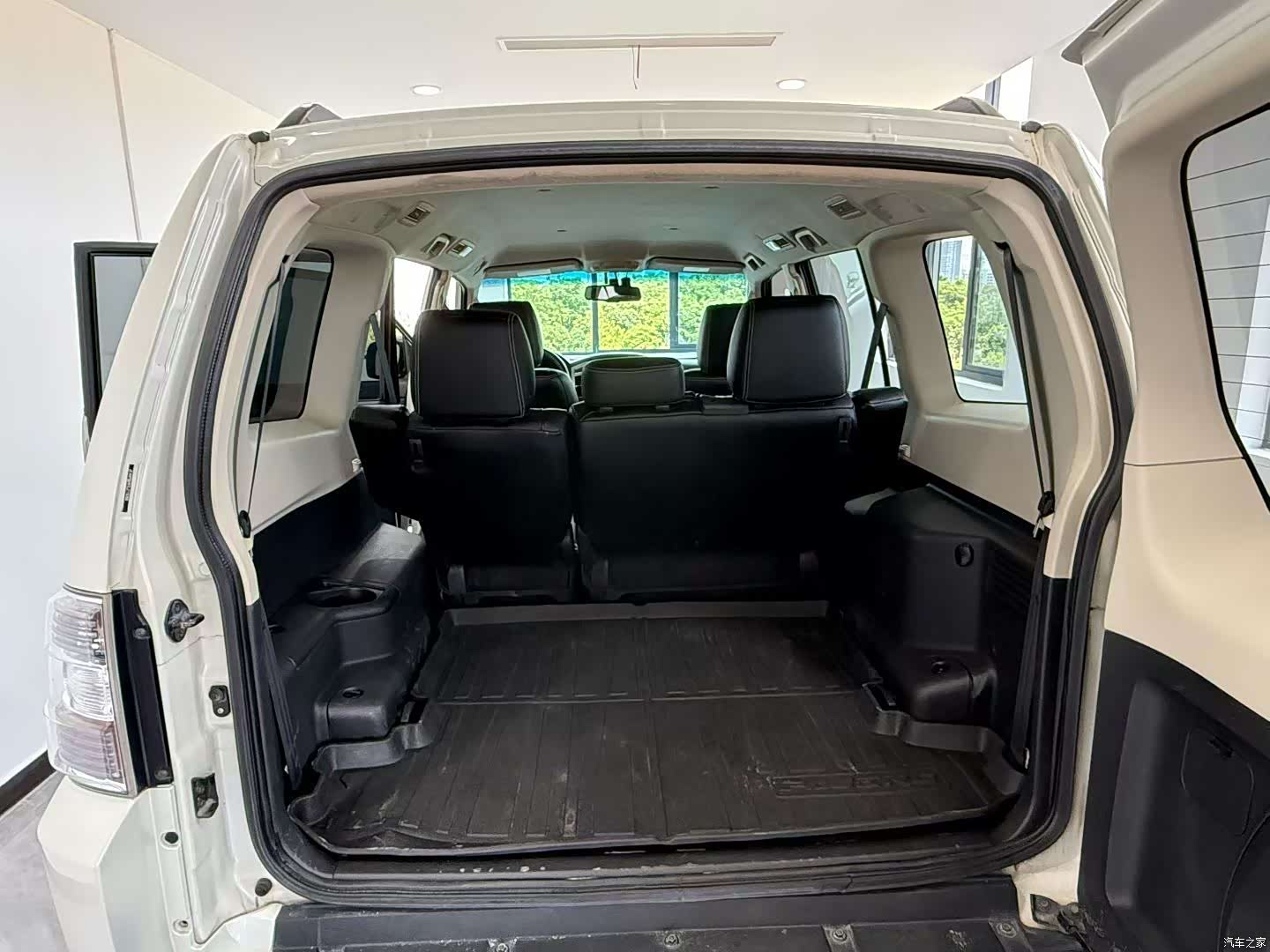 Mitsubishi Pajero, 2020 7