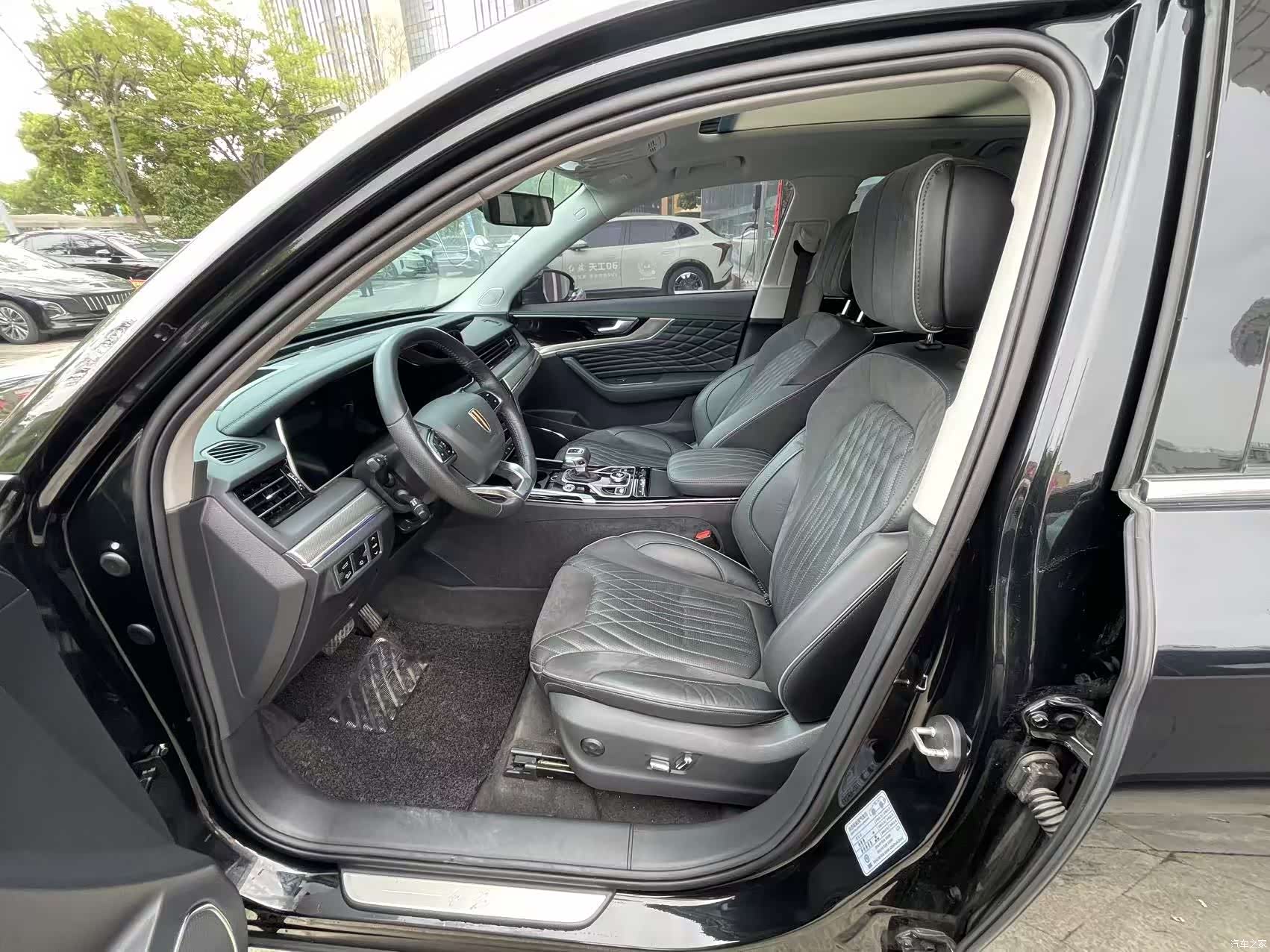 Hongqi HS5, 2023 7