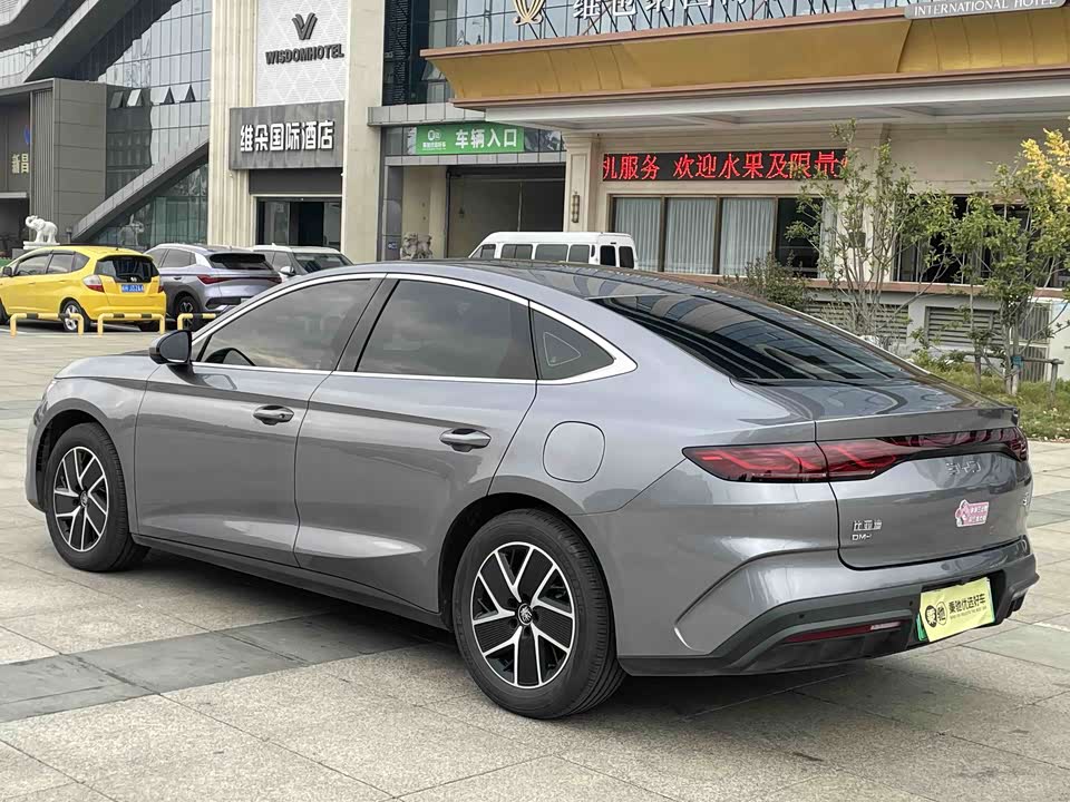 BYD Qin L