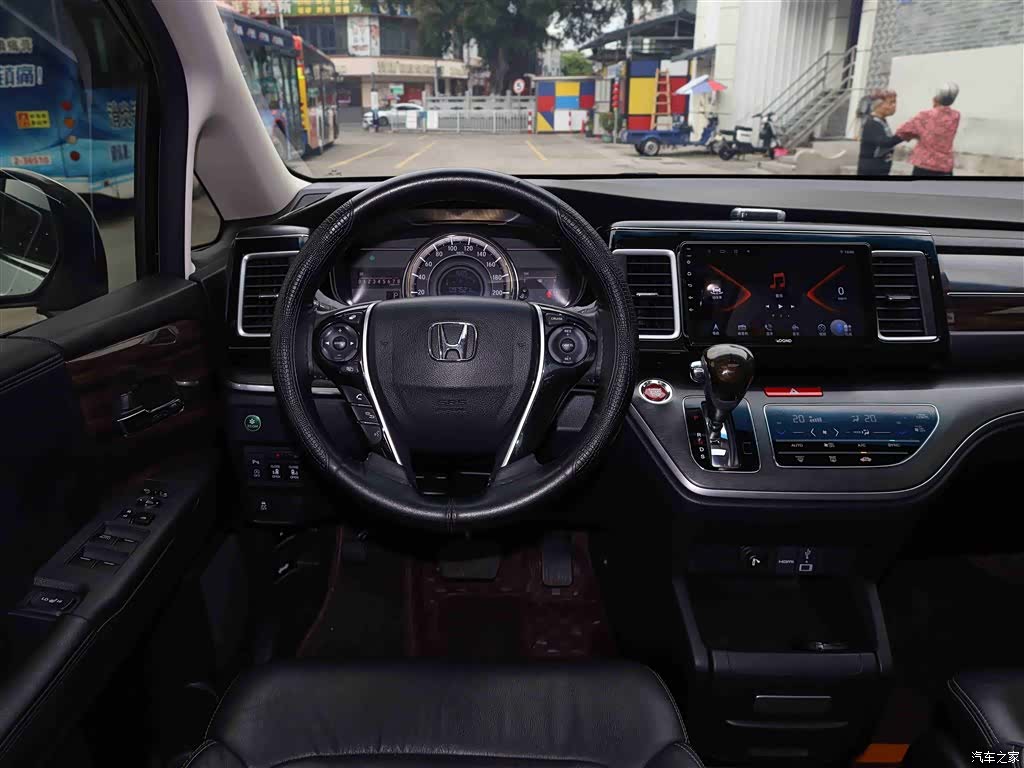 Honda Elysion, 2019 11
