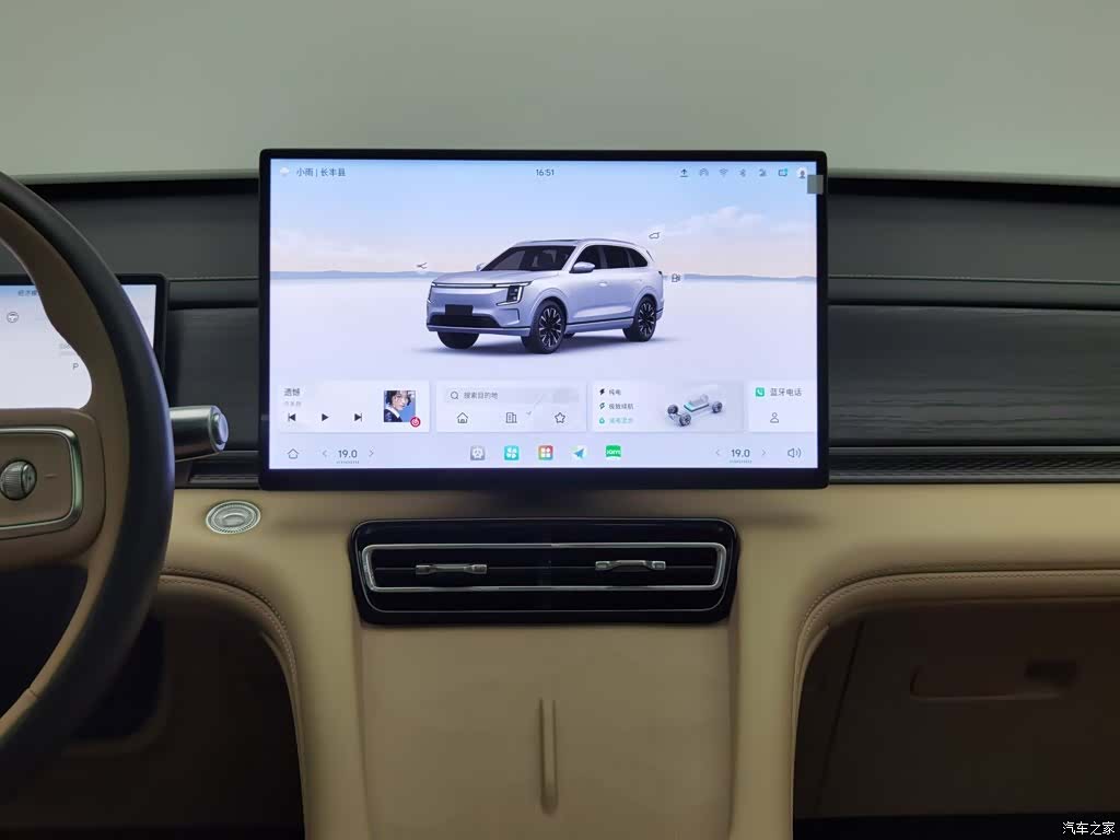 Jetour L7, 2025 12