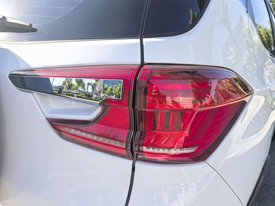 BYD Yuan Pro BYD Yuan Pro