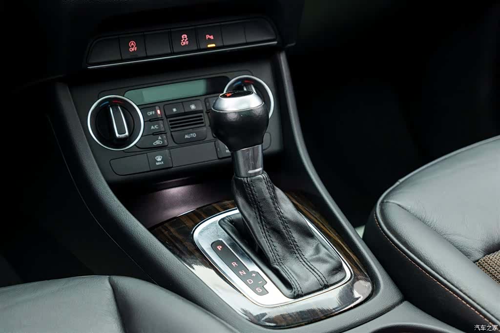 Audi Q3, 2017 14