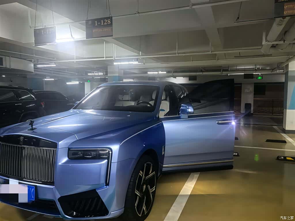 Rolls-Royce Cullinan, 2022 2
