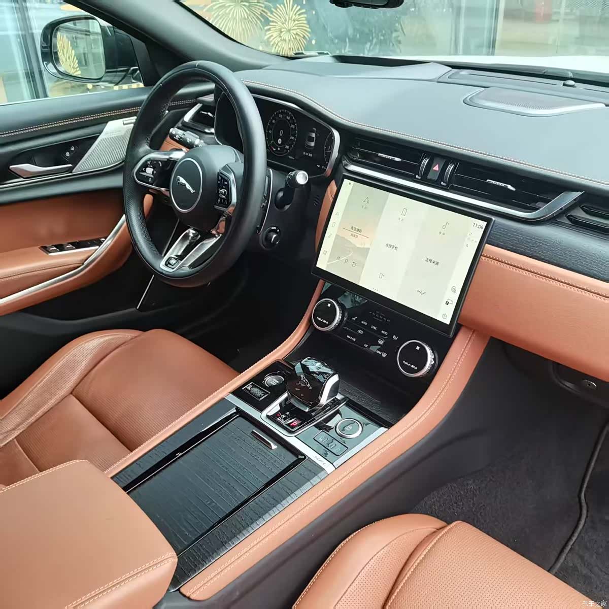 Land Rover P300, 2024 8