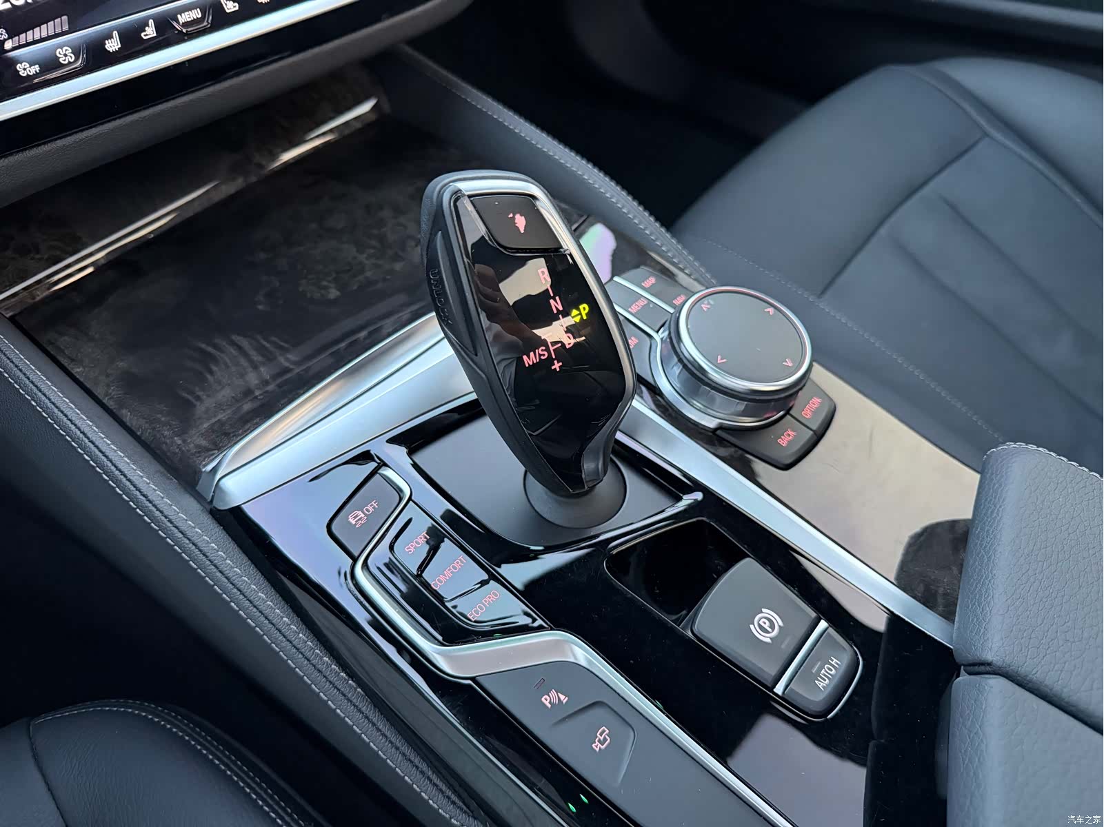 BMW 5 Series, 2018 14