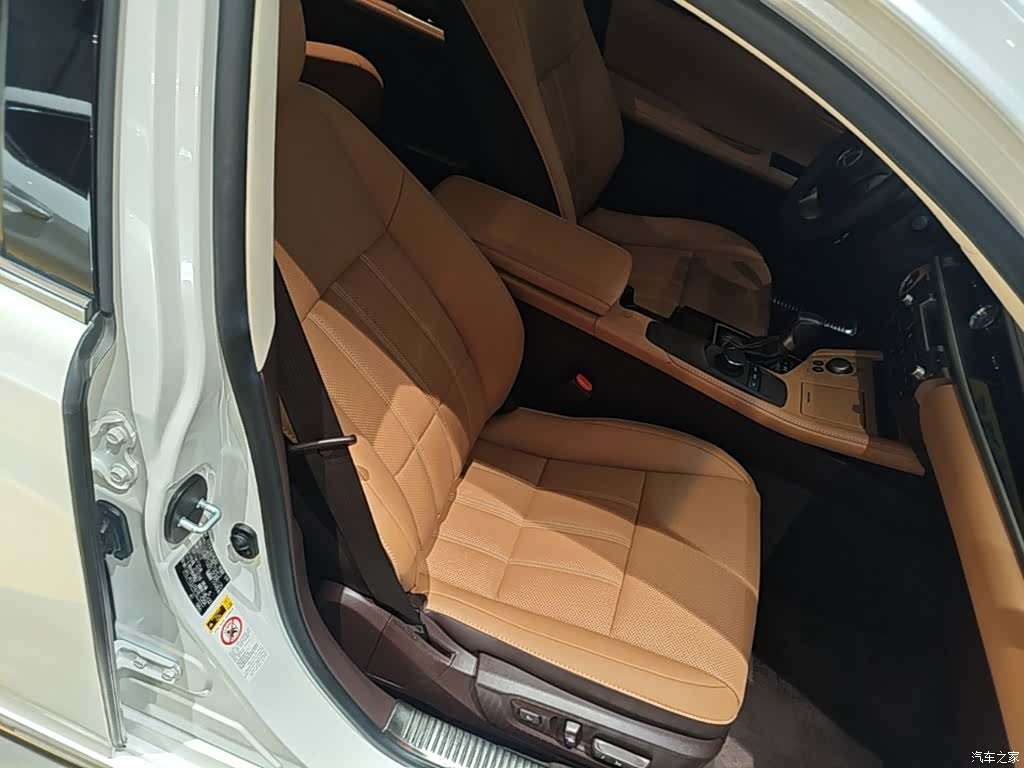 Lexus ES, 2018 25