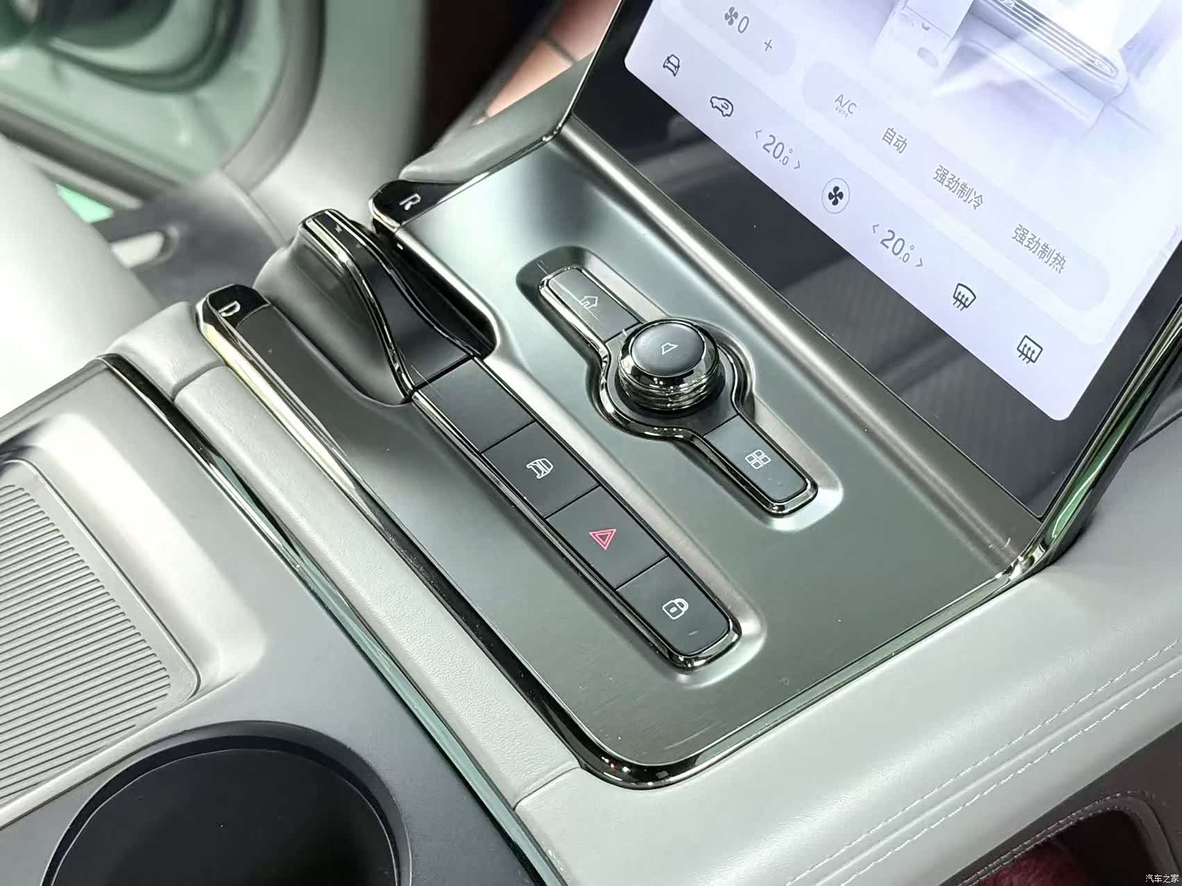 NIO ES6, 2019 8