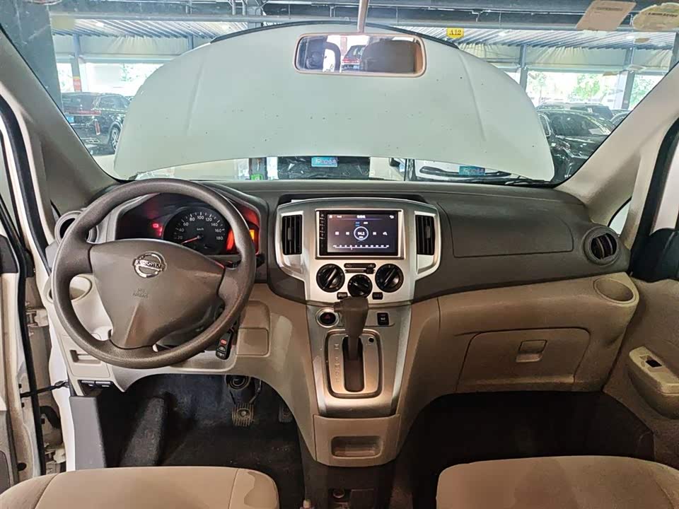 Nissan NV200