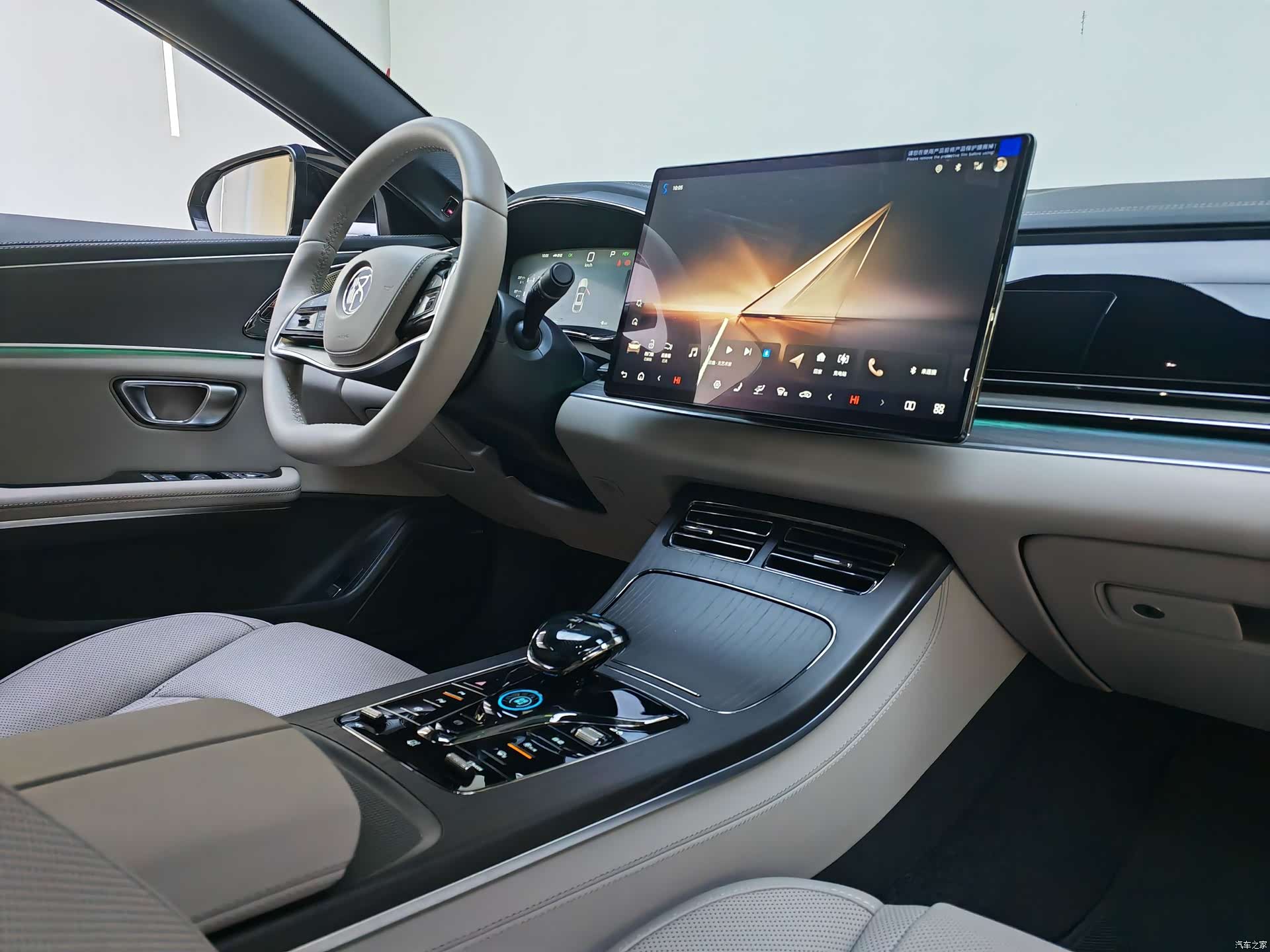 BYD Han, 2025 10