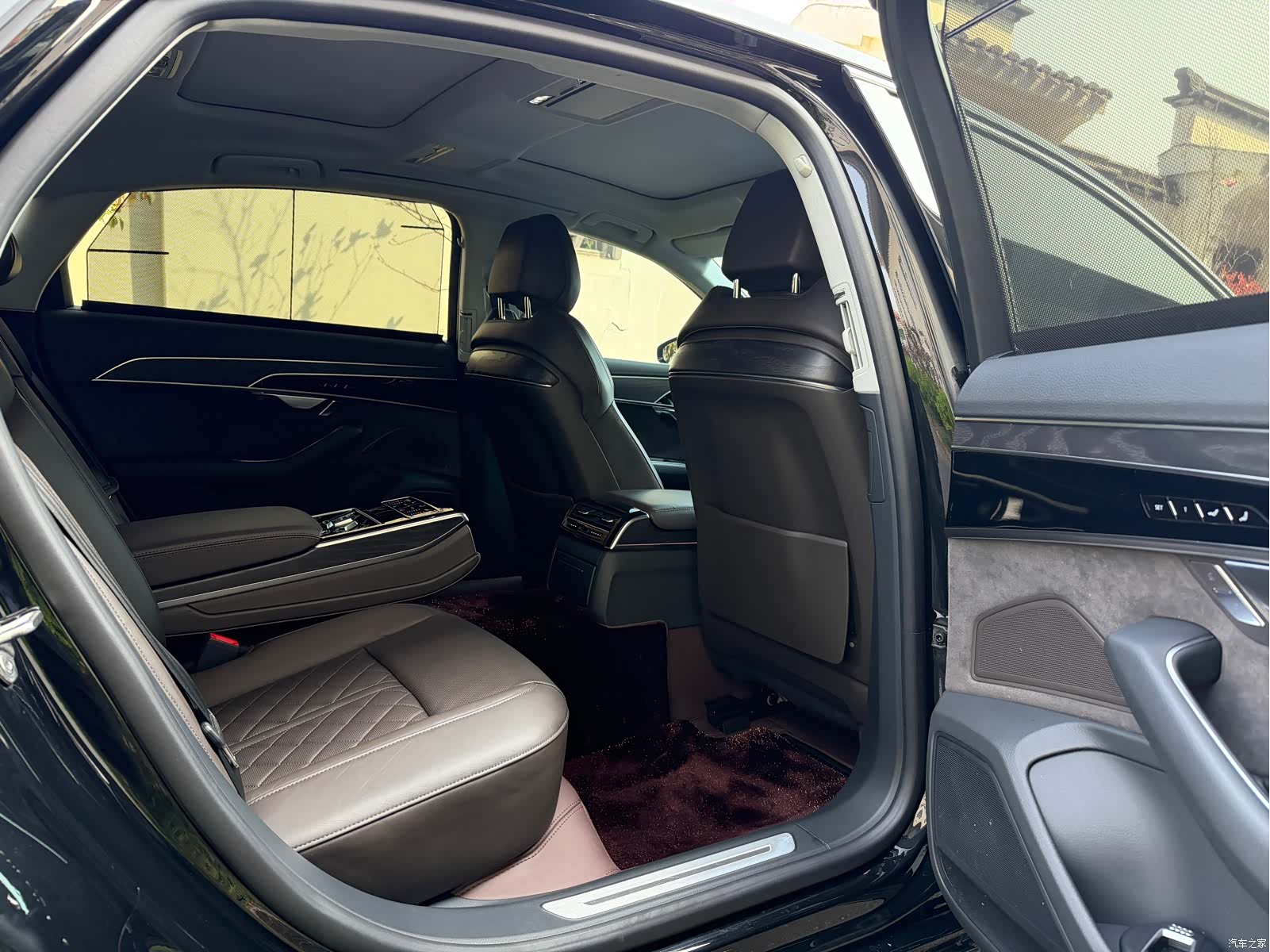 Audi A8L, 2021 3