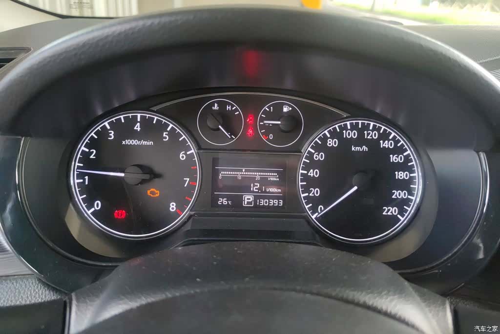 Nissan Tiida, 2012 14