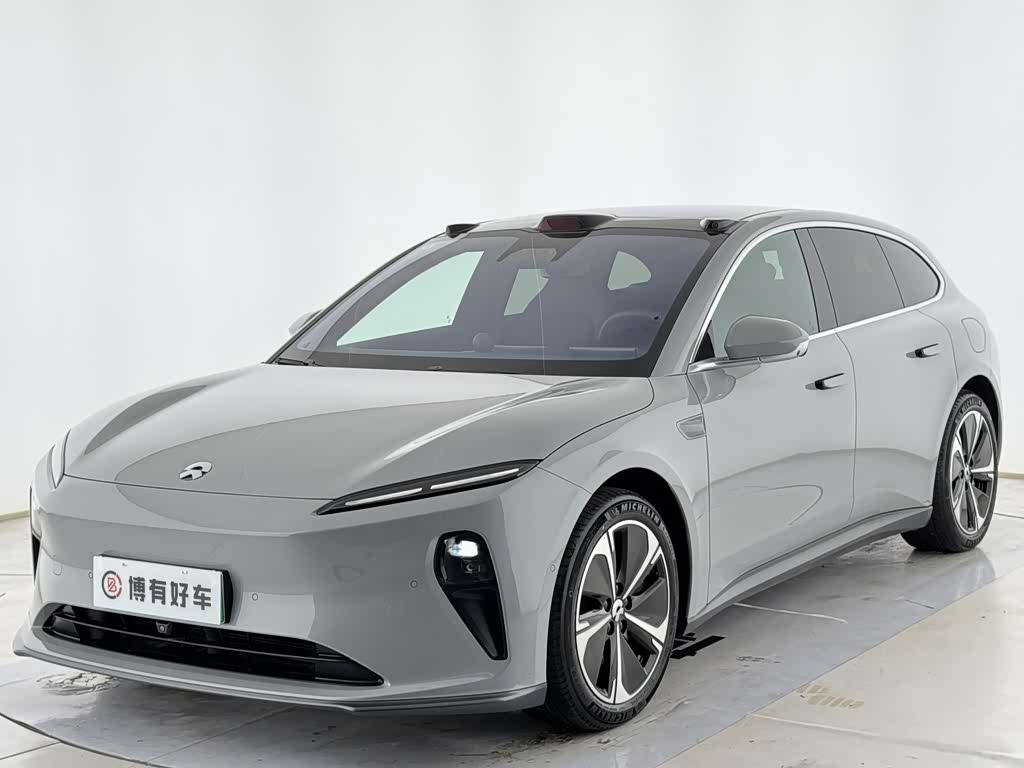 NIO ET5