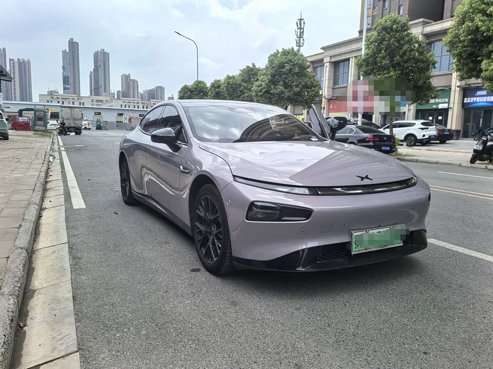 XPENG P7