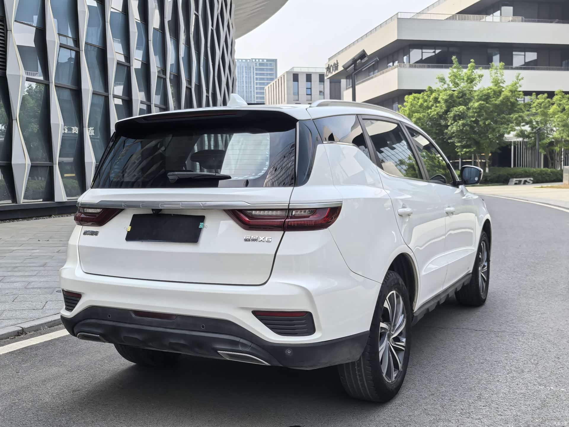 Geely X6, 2020 все фото