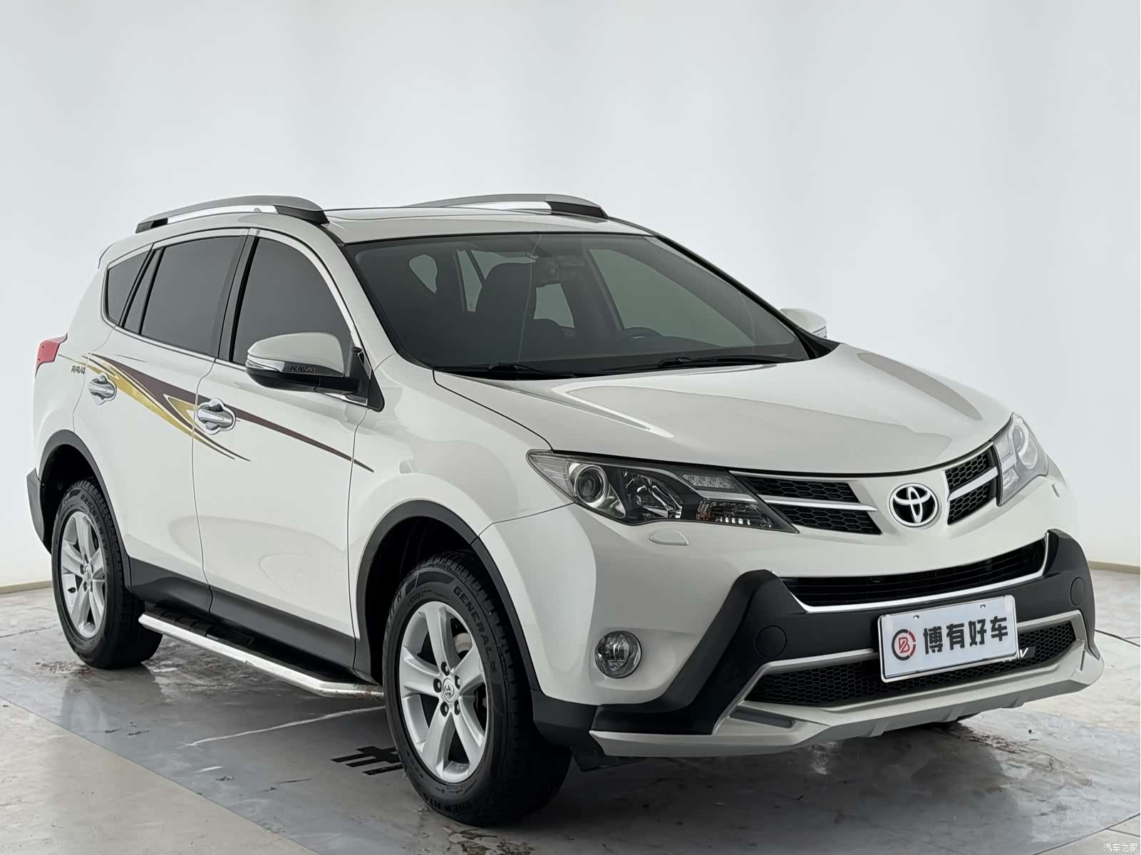 Toyota RAV4, 2015 4
