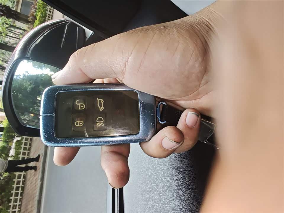 Land Rover Discover sports