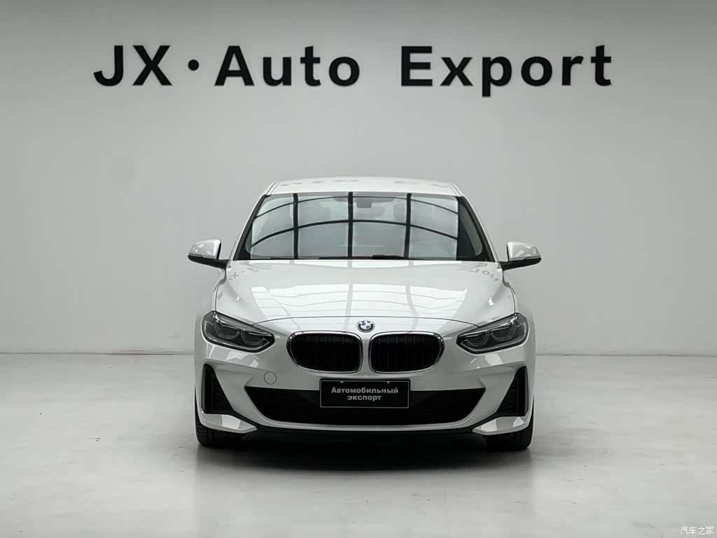BMW 1 Series, 2022 2