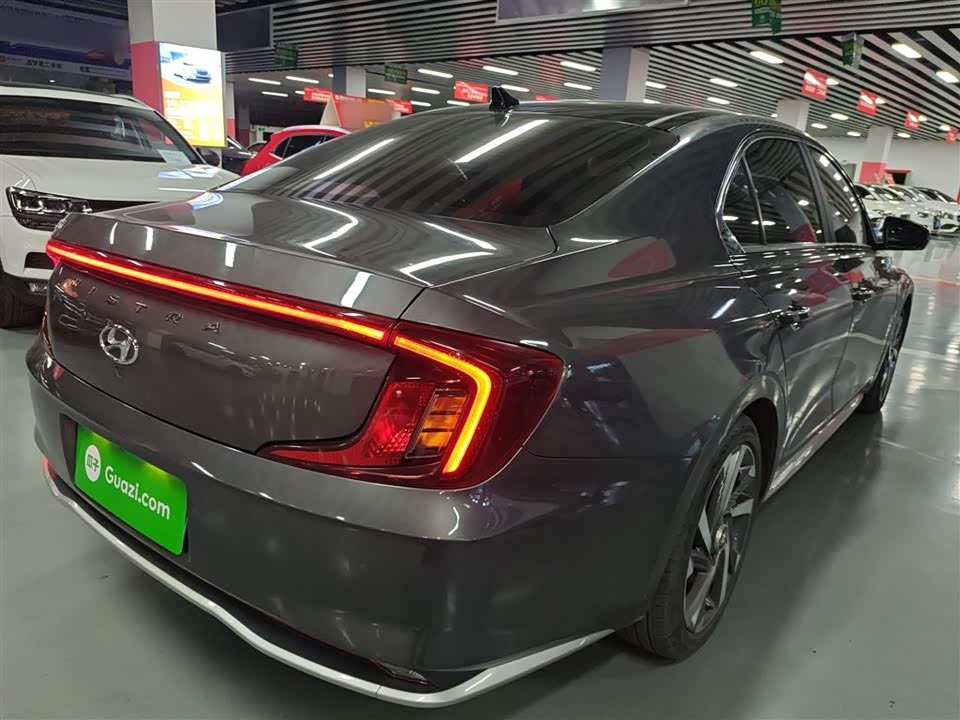 Hyundai Name picture