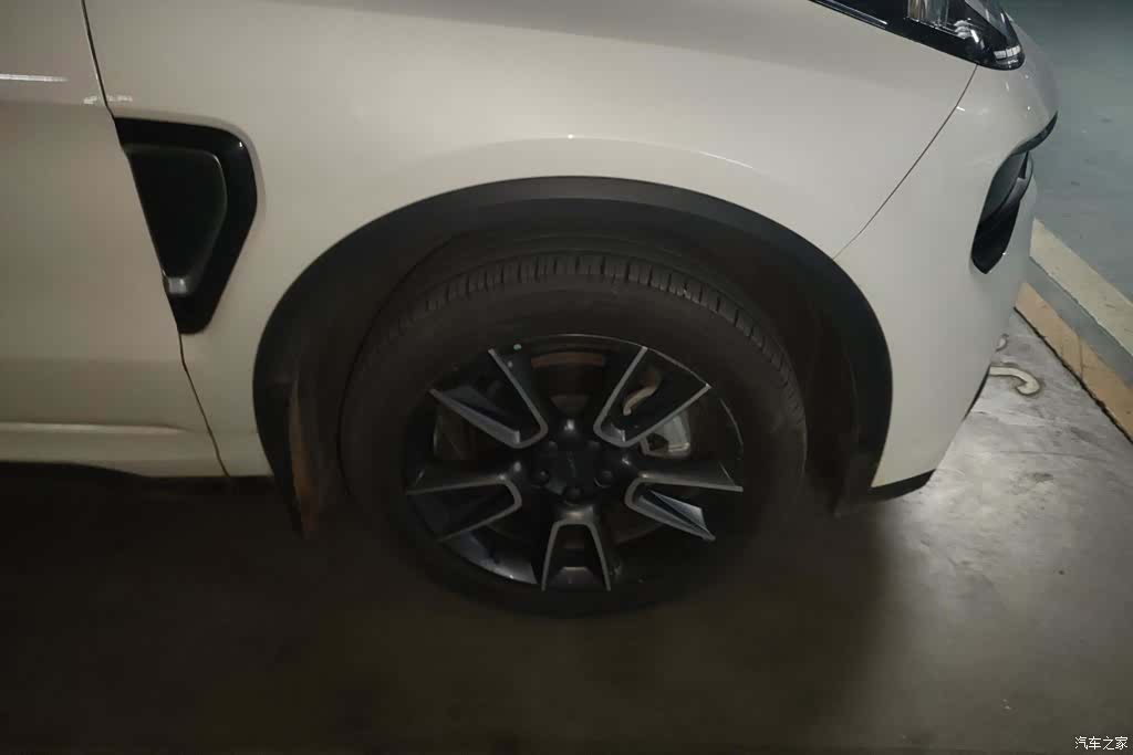Lynk & Co 01, 2021 6