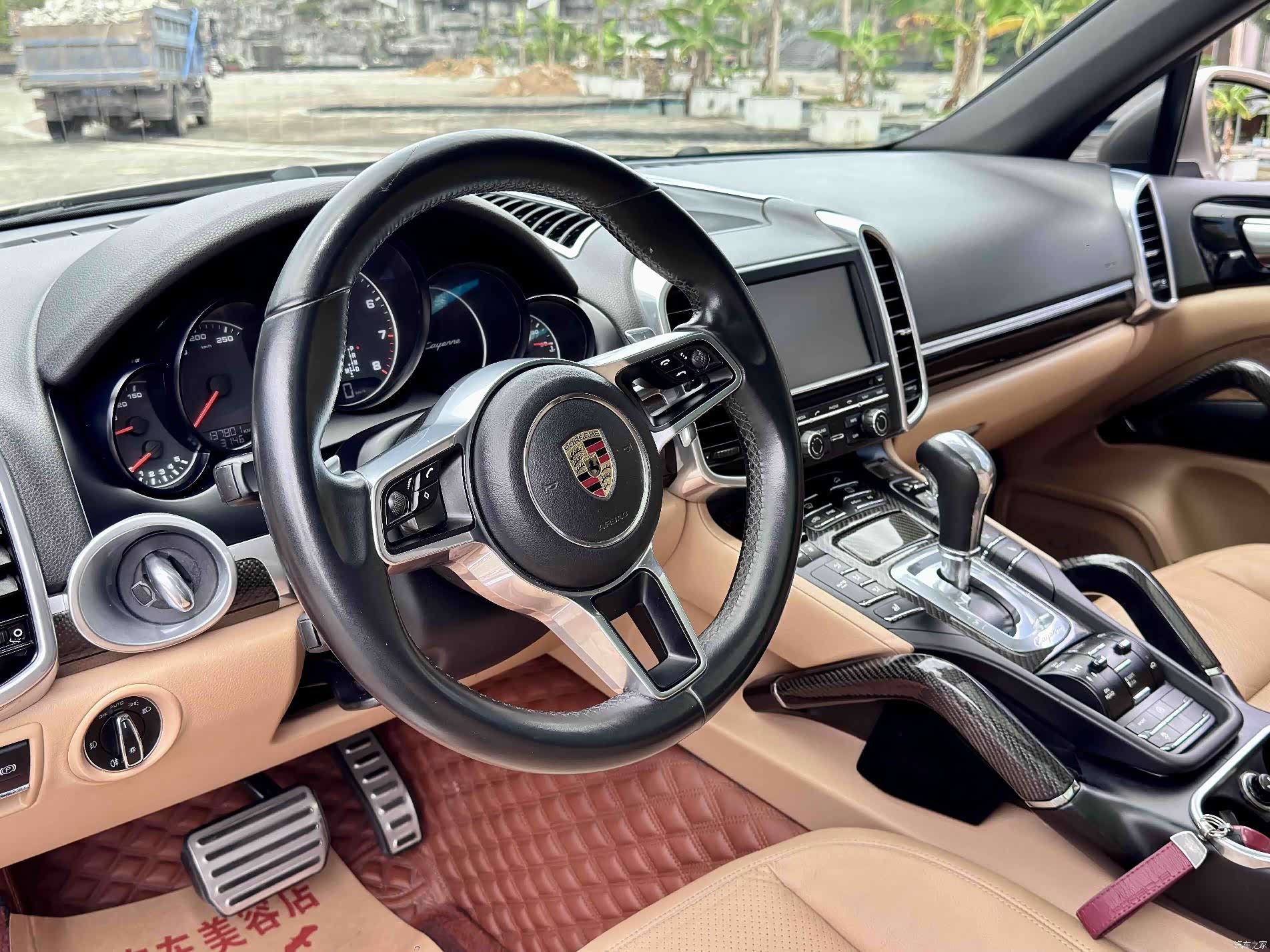 Porsche Cayenne, 2016 10