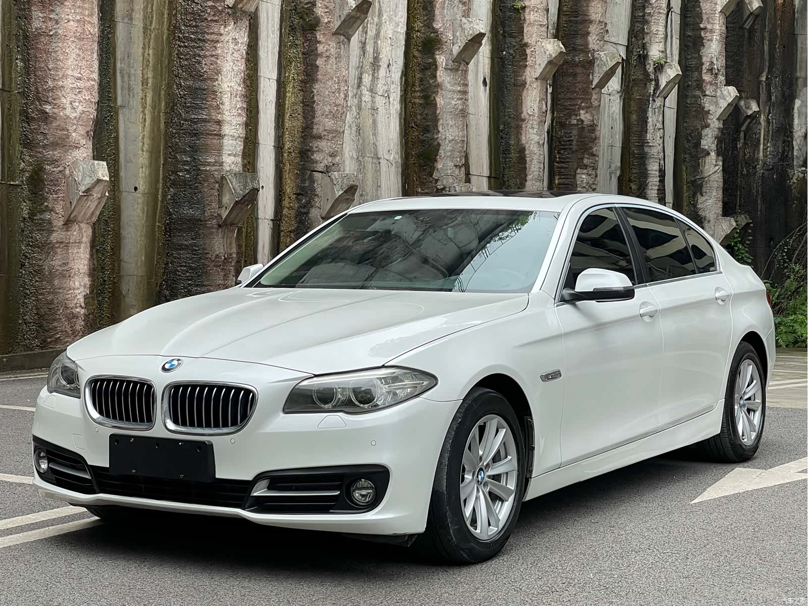 BMW 5 Series, 2015 1