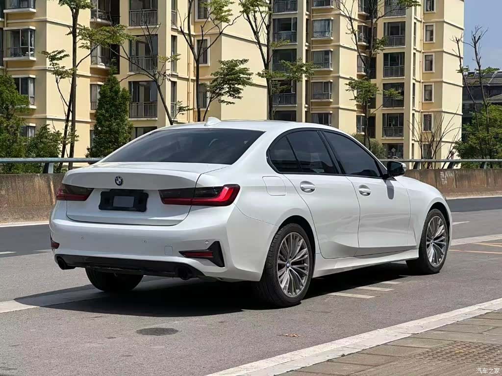 BMW 3 Series, 2022 9