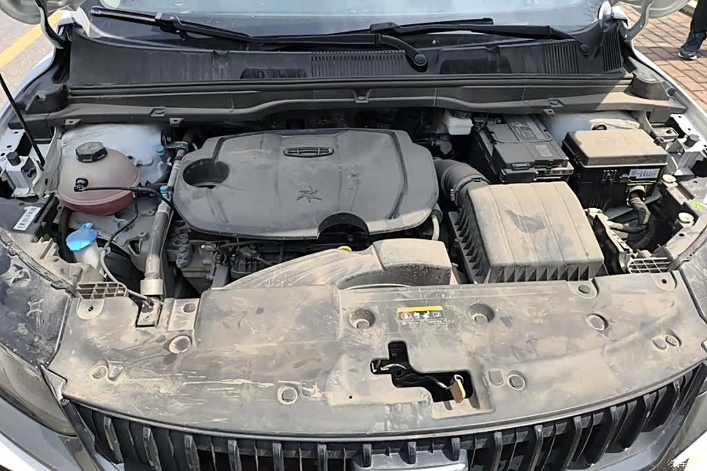Geely Coolray, 2023 10