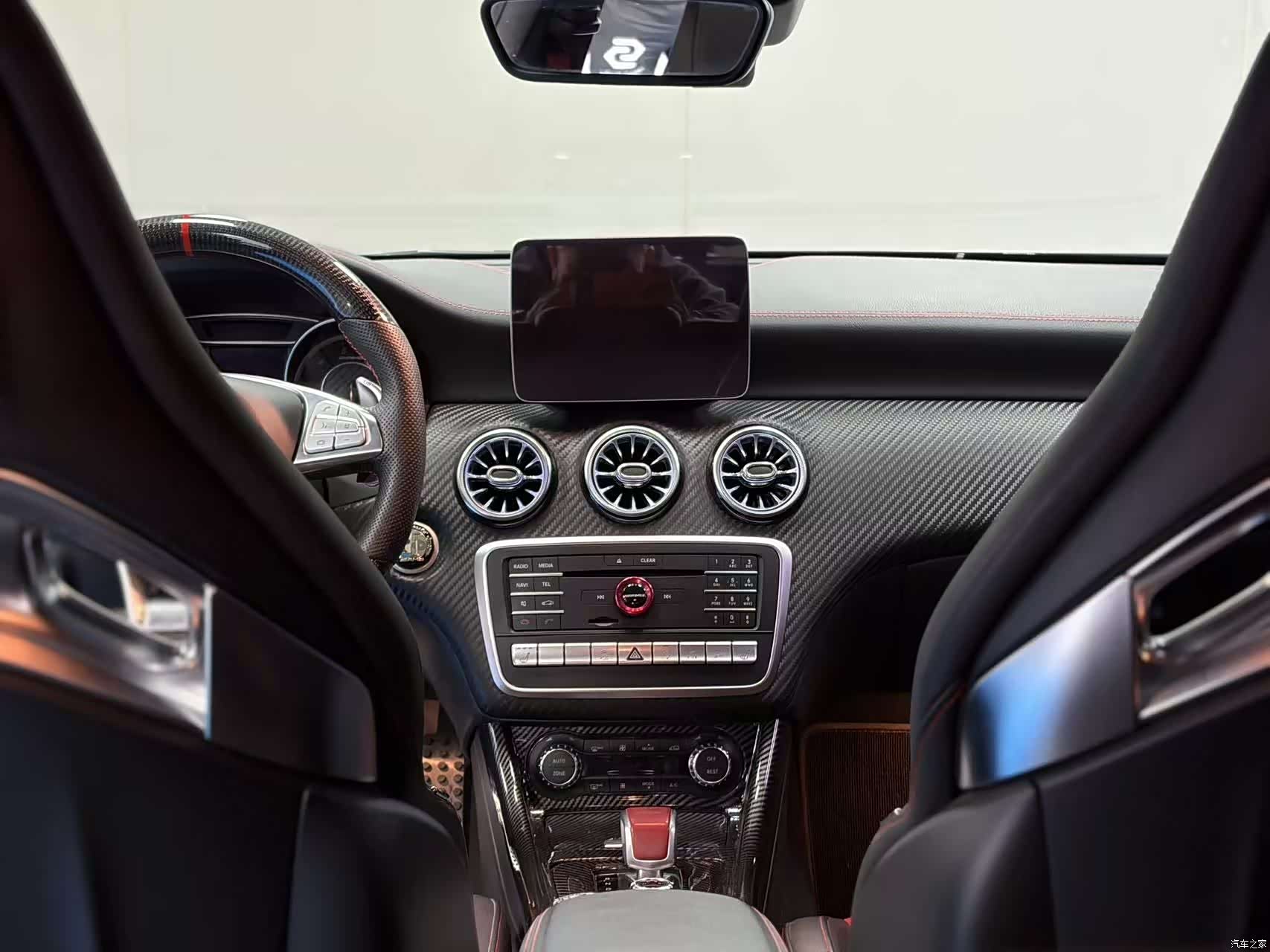 Mercedes-Benz A-Class, 2018 12
