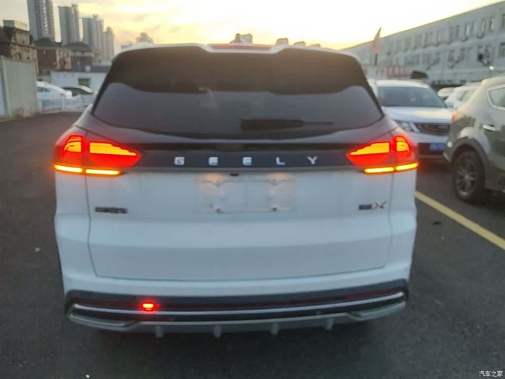 Geely Boyue, 2022 6
