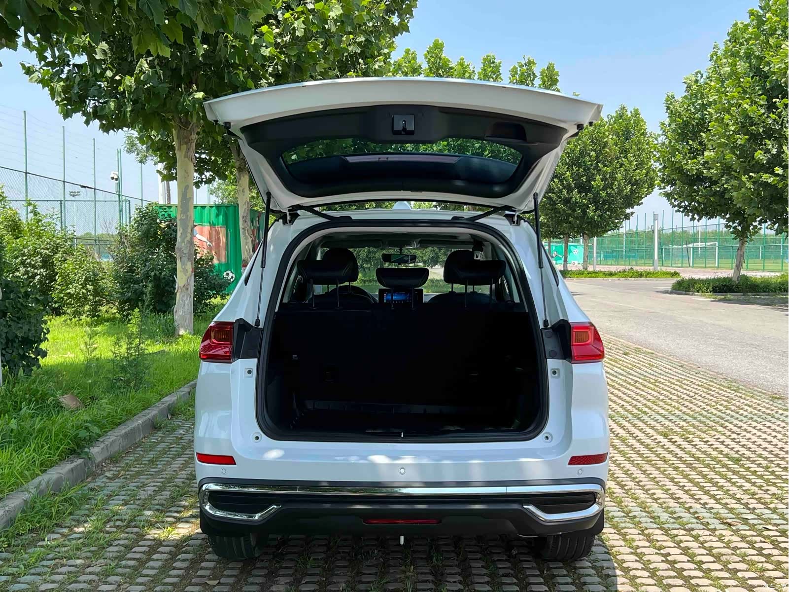 Haval M6, 2022 все фото
