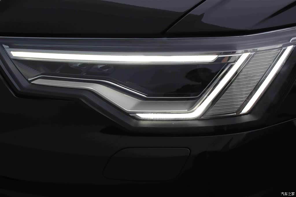 Audi A6L, 2021 13