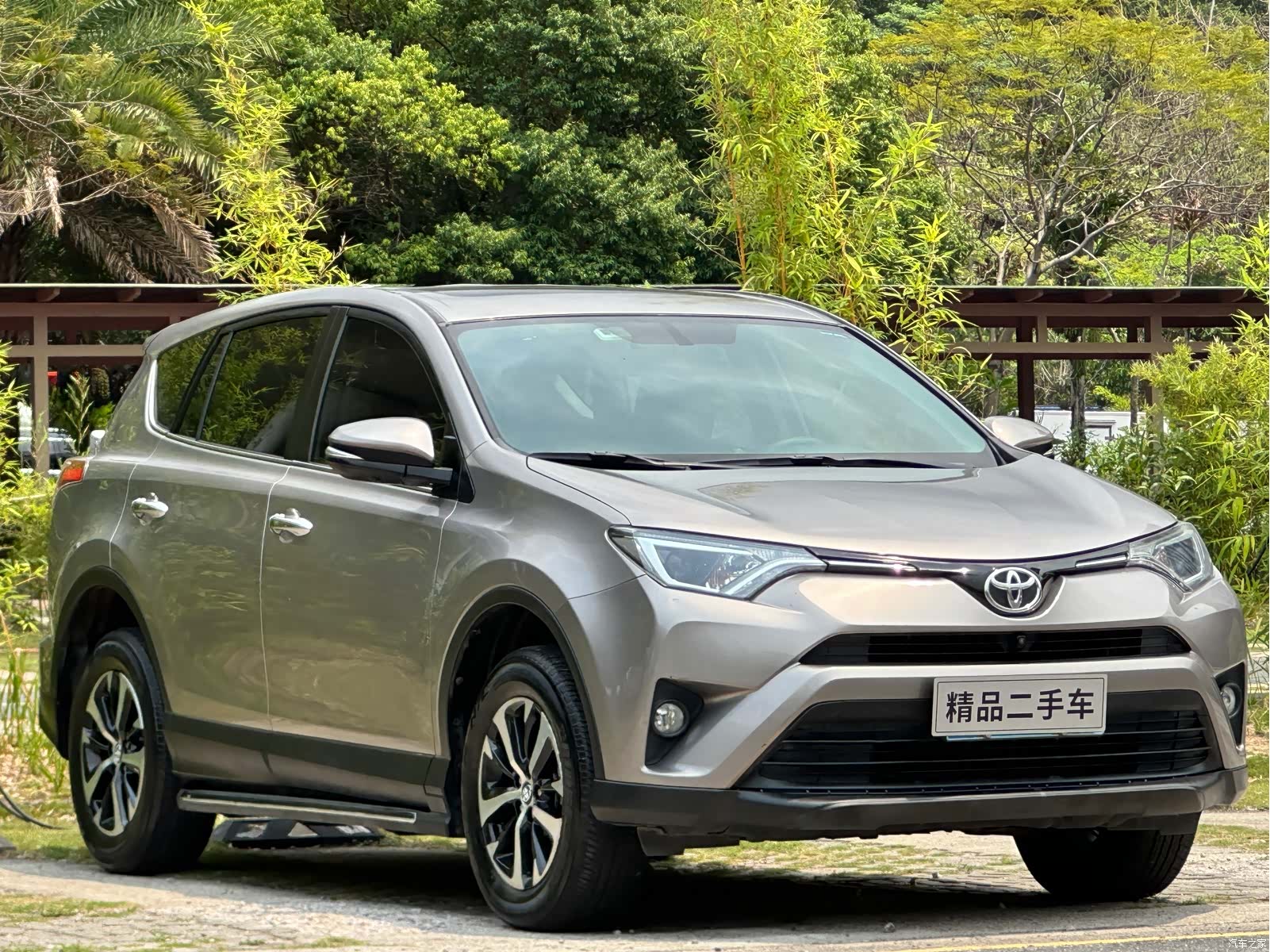 Toyota RAV4, 2019 3