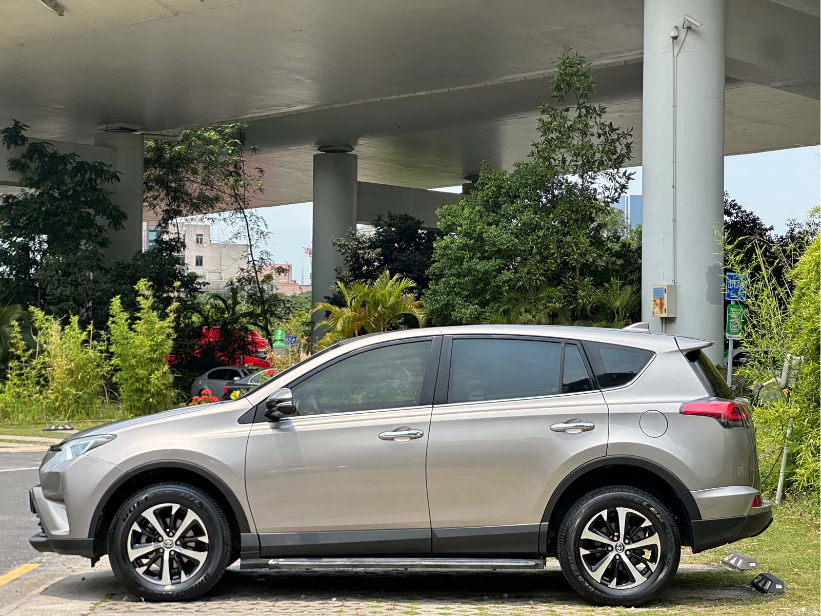 Toyota RAV4, 2019 7