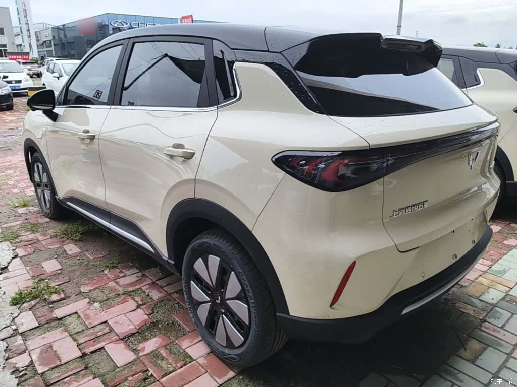 Wuling S, 2026 все фото
