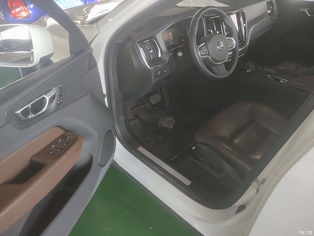 Volvo XC60, 2021 16