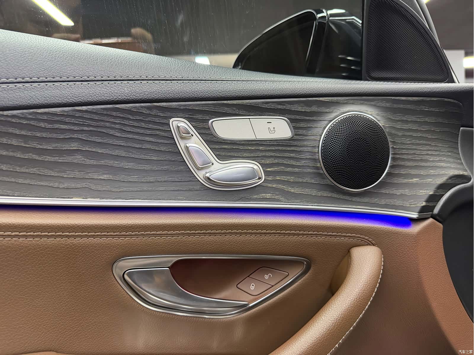 Mercedes-Benz E-Class, 2019 19