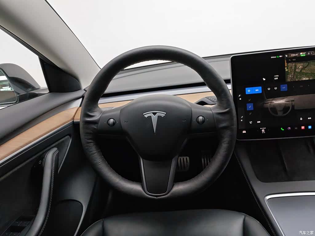 Tesla Model 3, 2021 11