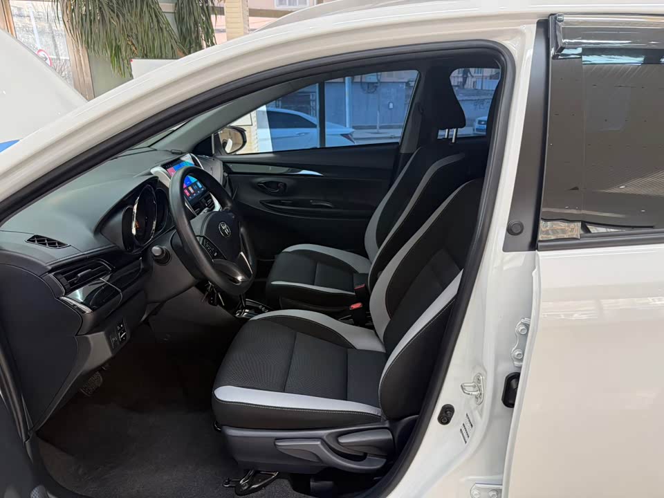 Toyota YARiS L Zhixuan