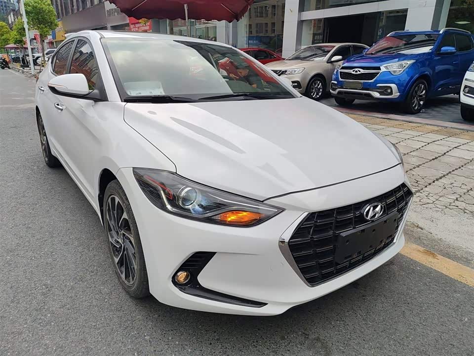 Hyundai Lead