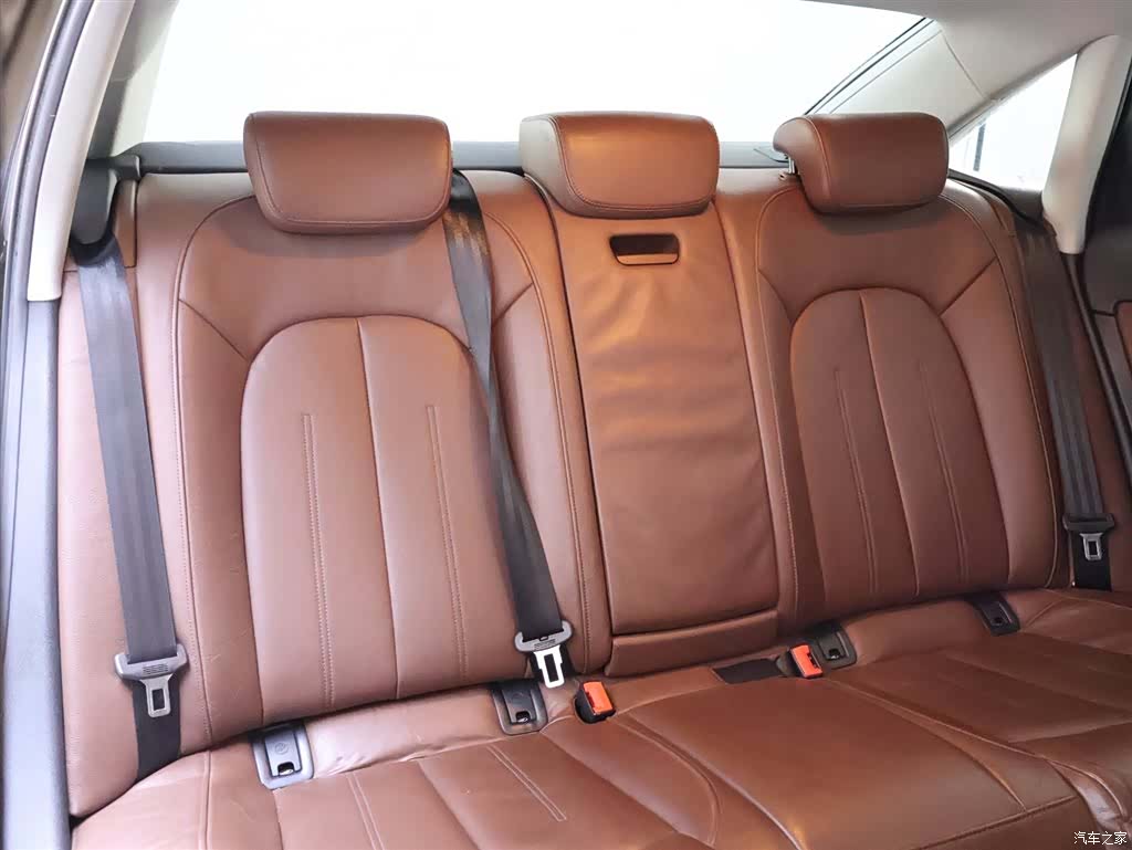 Audi A6L, 2018 22