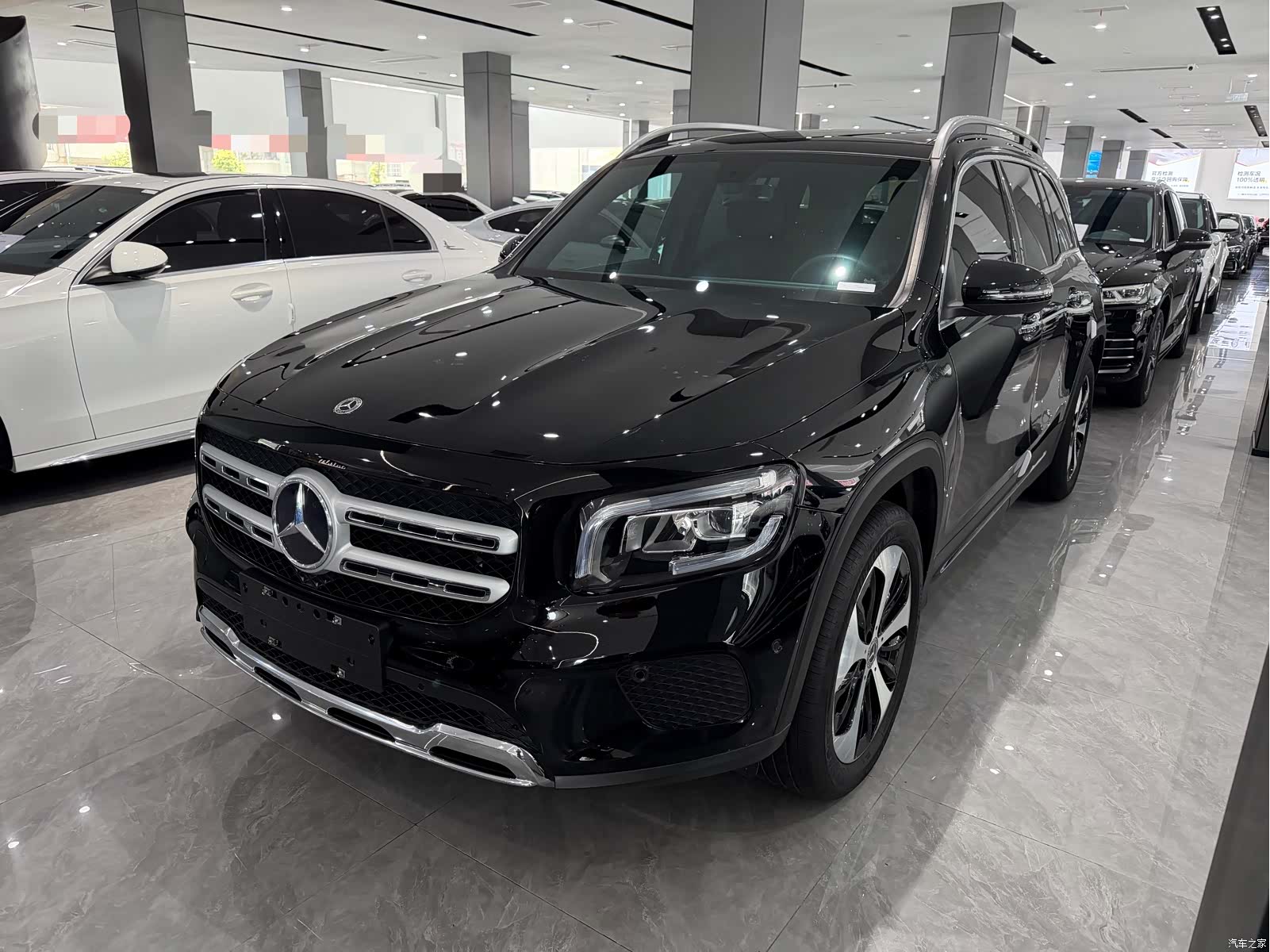 Mercedes-Benz GLB, 2021 1