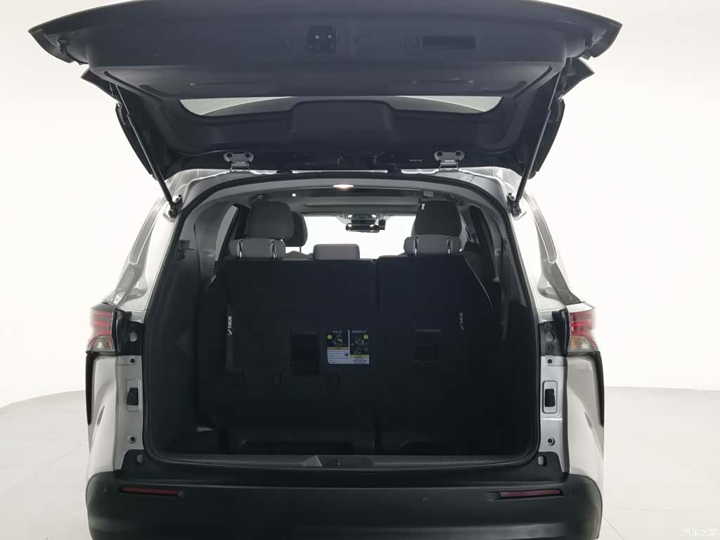 Toyota Sienna, 2023 16