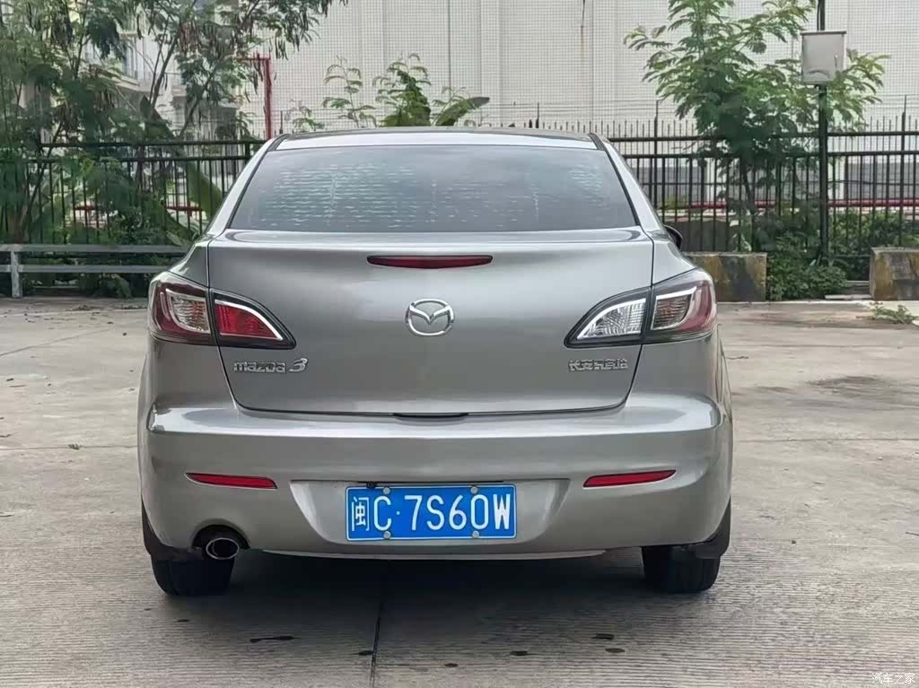 Mazda 3, 2012 все фото