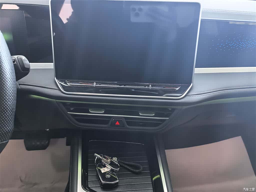 Volkswagen Magotan, 2025 15