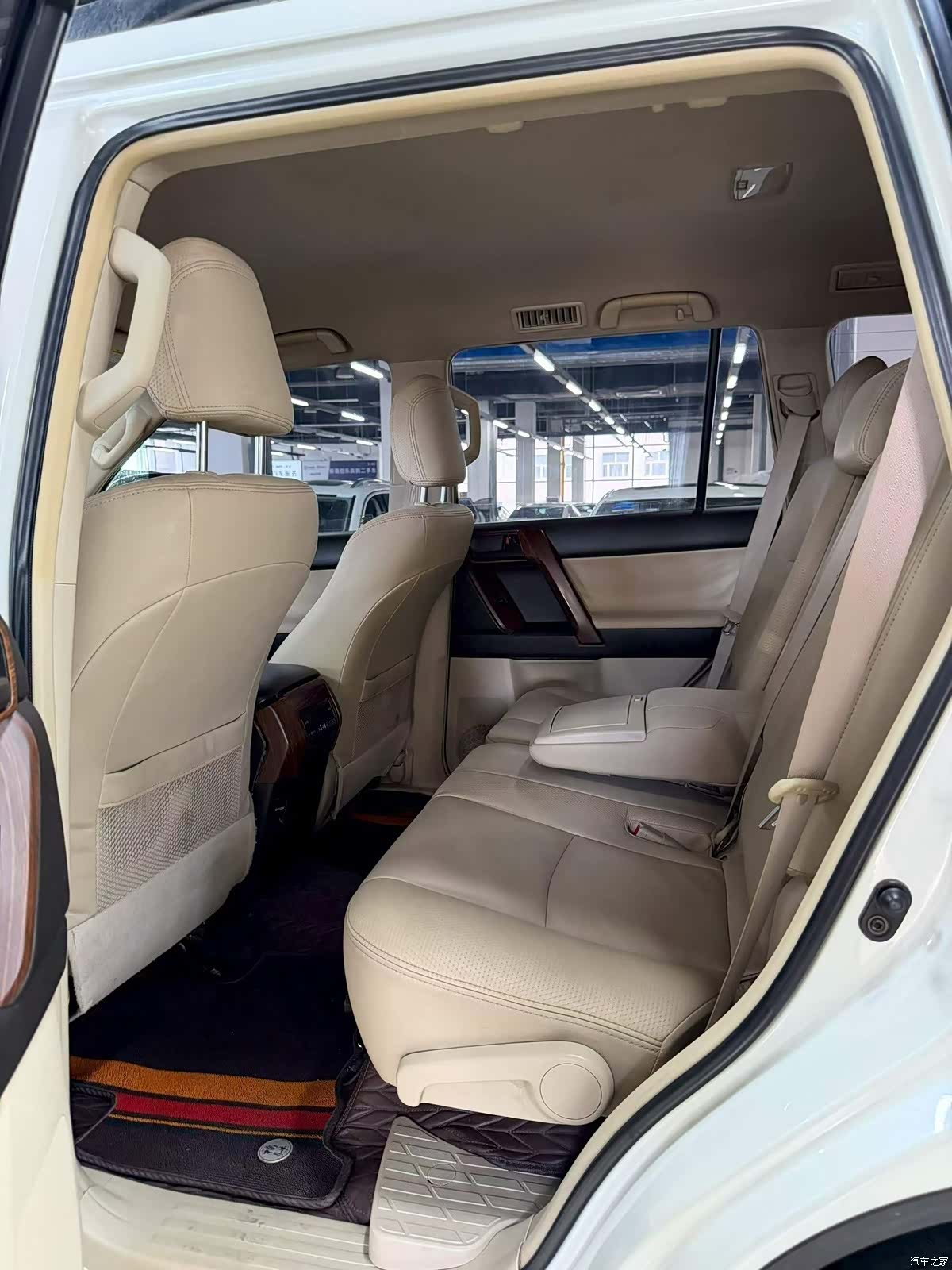Toyota Prado, 2012 6